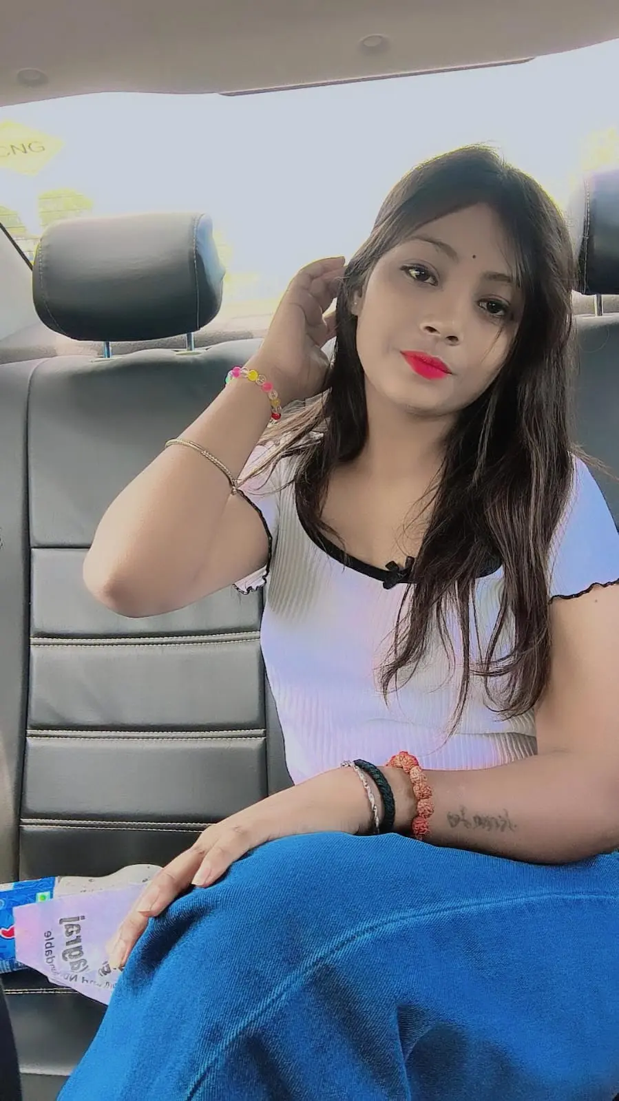 Meera call girl profile in Charbagh, Lucknow