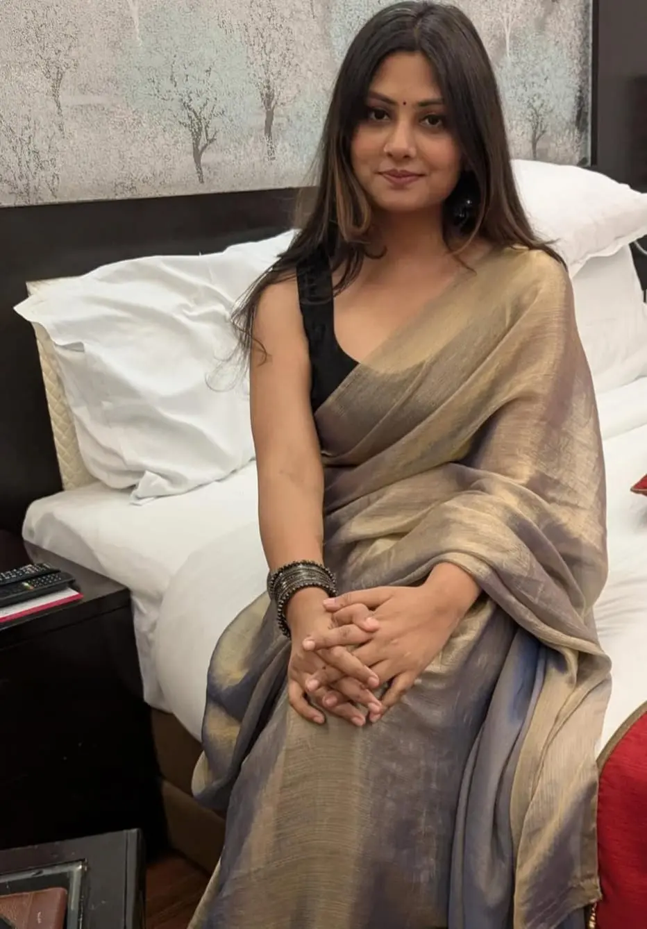 Priya call girl profile in Indira Nagar, Lucknow